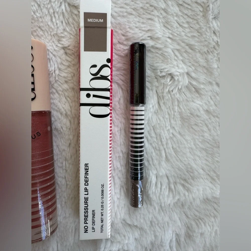 🔥NIB🔥 Dibs Go To Glossy Balm & Lip Definer Set
